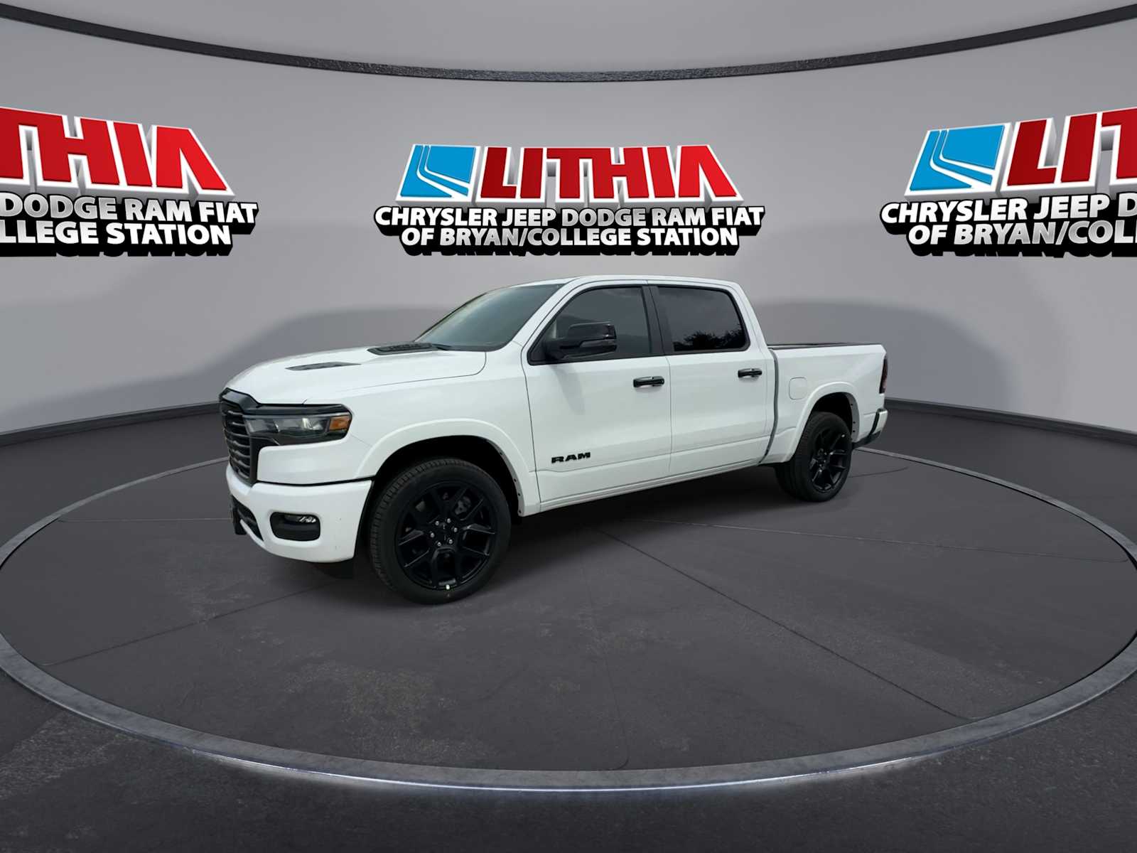 New 2026 Ram 1500 LARAMIE CREW CAB 4X4 Pickup