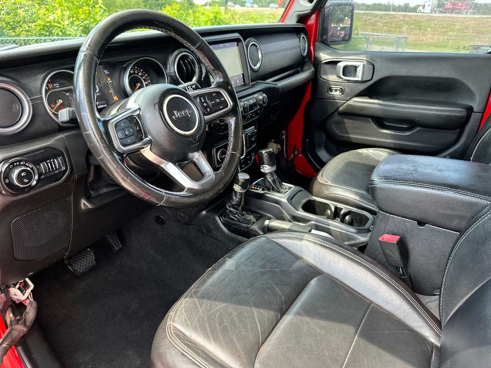 Thumbnail: 2020 Jeep Gladiator - 18