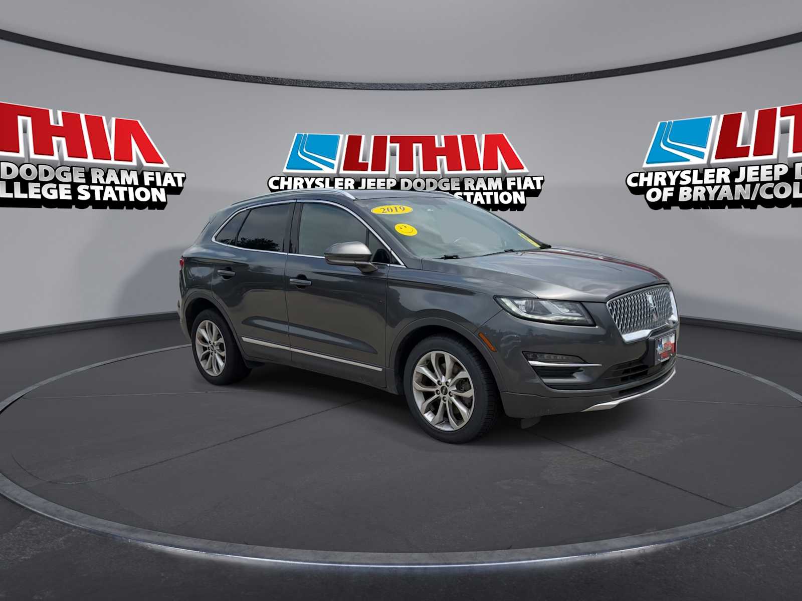 Thumbnail: 2019 Lincoln MKC - 2