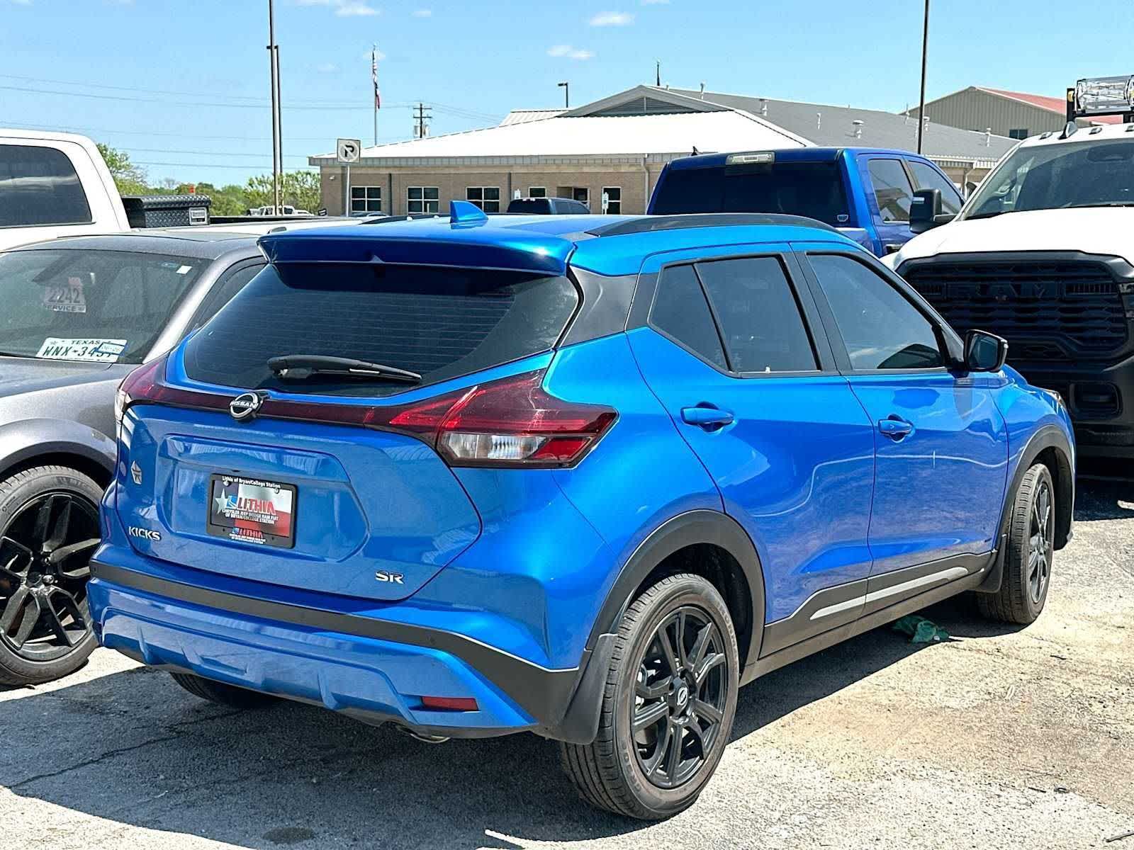 Thumbnail: 2022 Nissan Kicks - 2