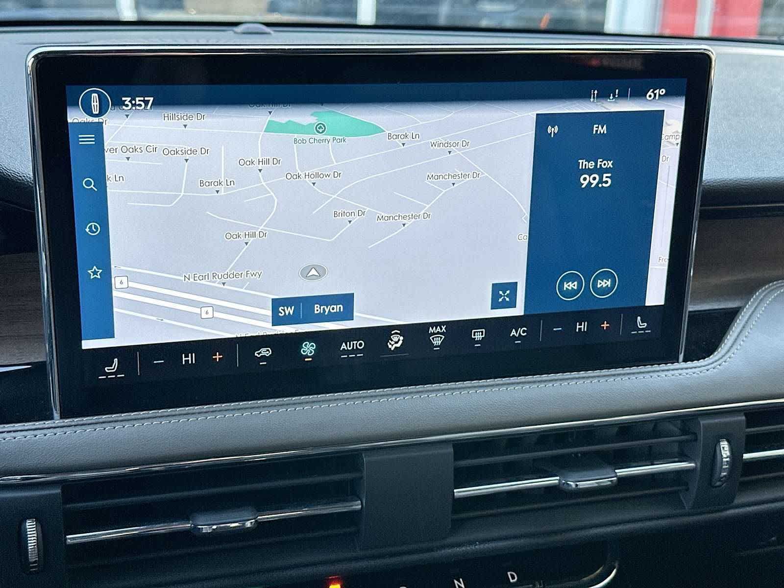 Thumbnail: 2023 Lincoln Corsair - 20