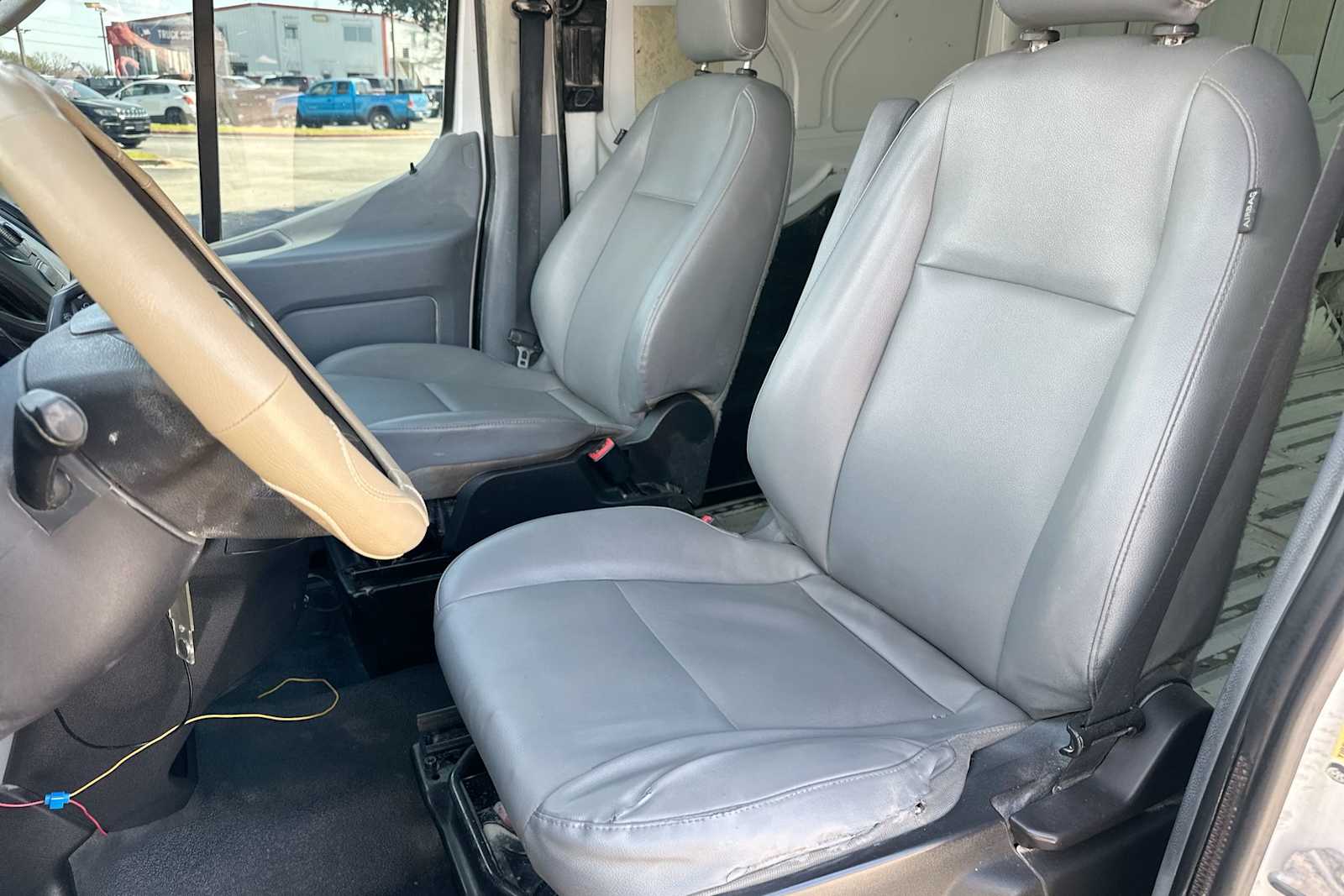 Thumbnail: 2016 Ford Transit Series - 17