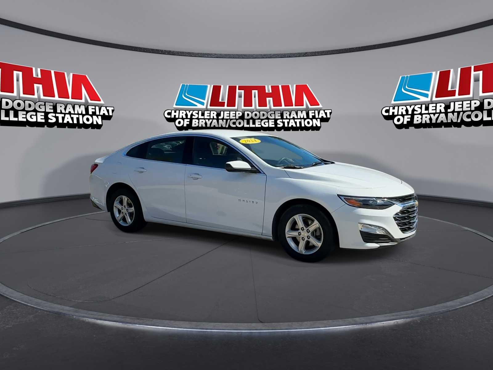 Thumbnail: 2024 Chevrolet Malibu - 9