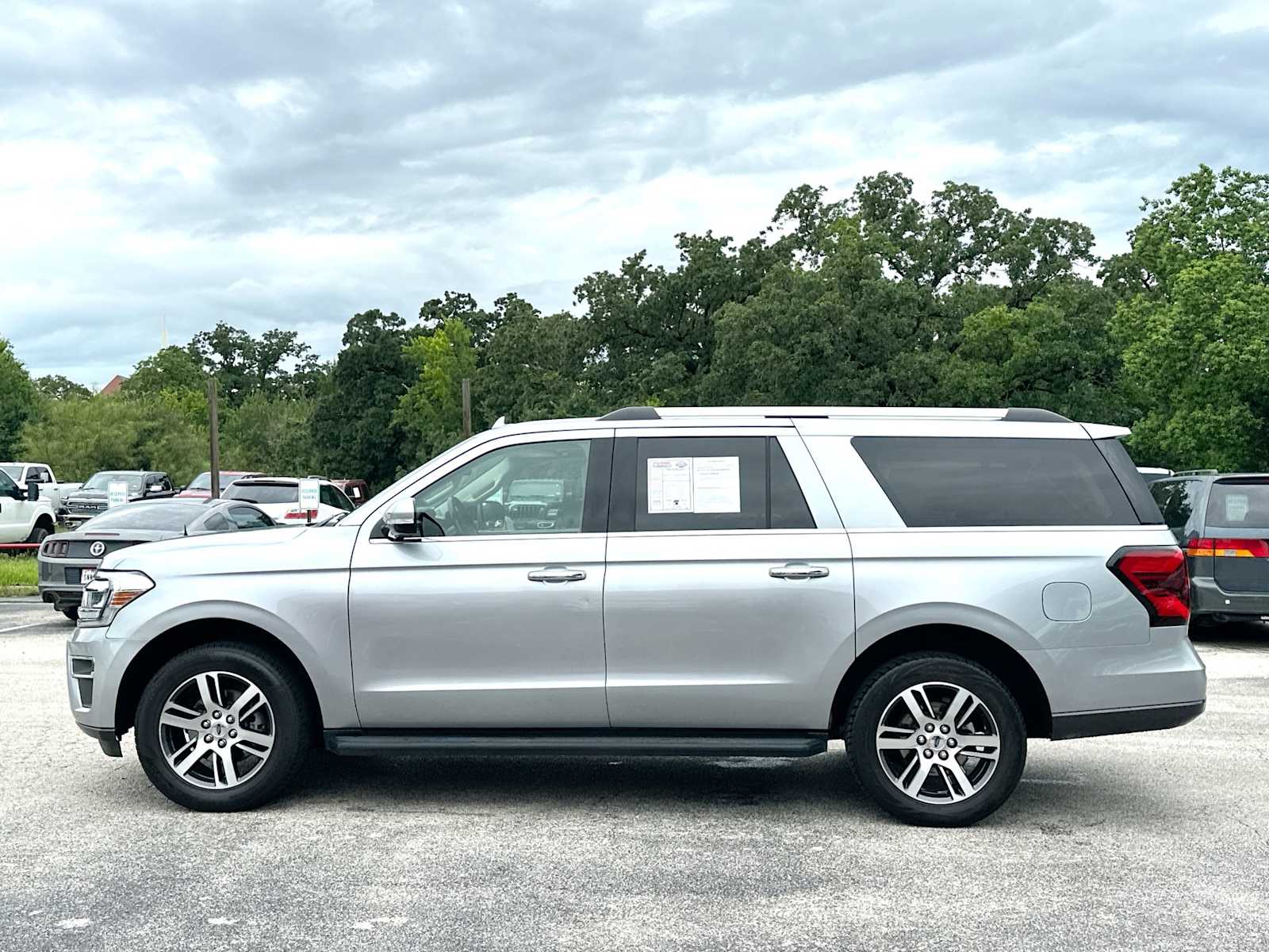 Thumbnail: 2024 Ford Expedition MAX - 12