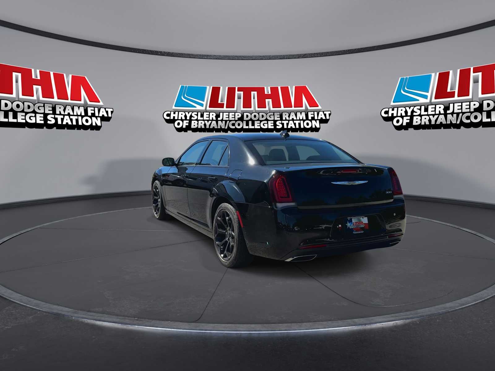 Thumbnail: 2019 Chrysler 300 - 6