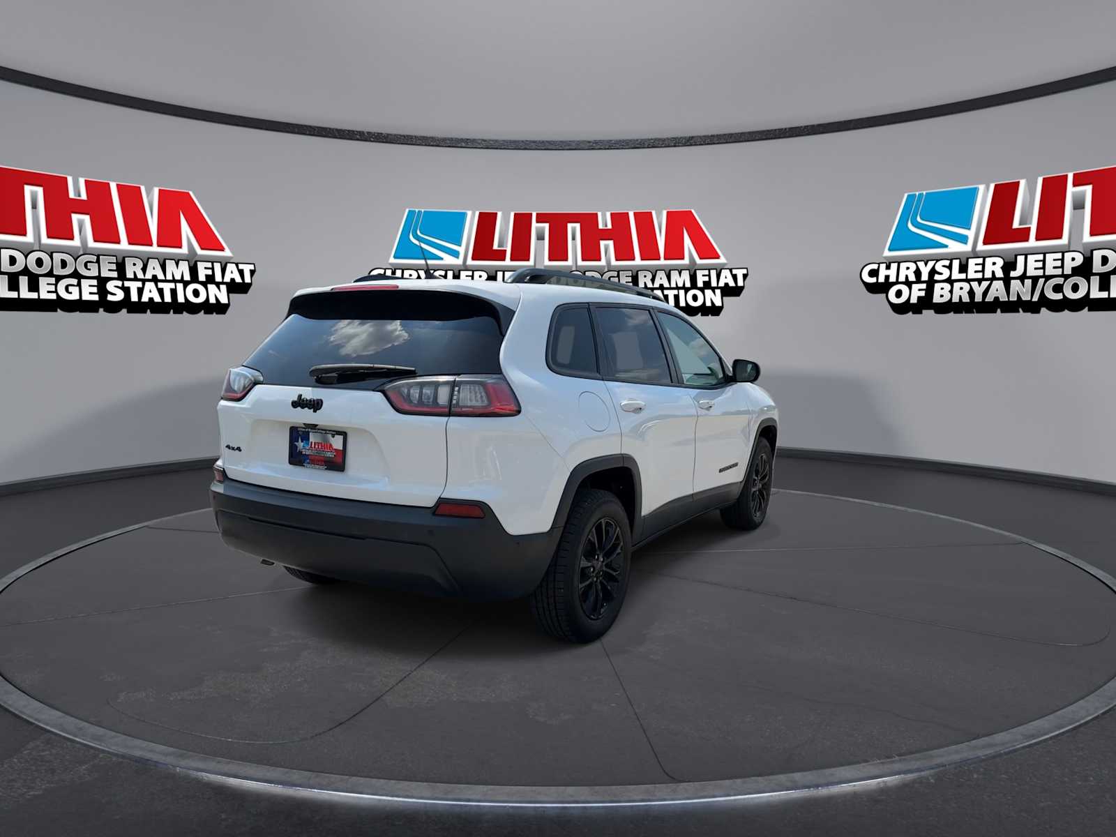 Thumbnail: 2023 Jeep Cherokee - 7