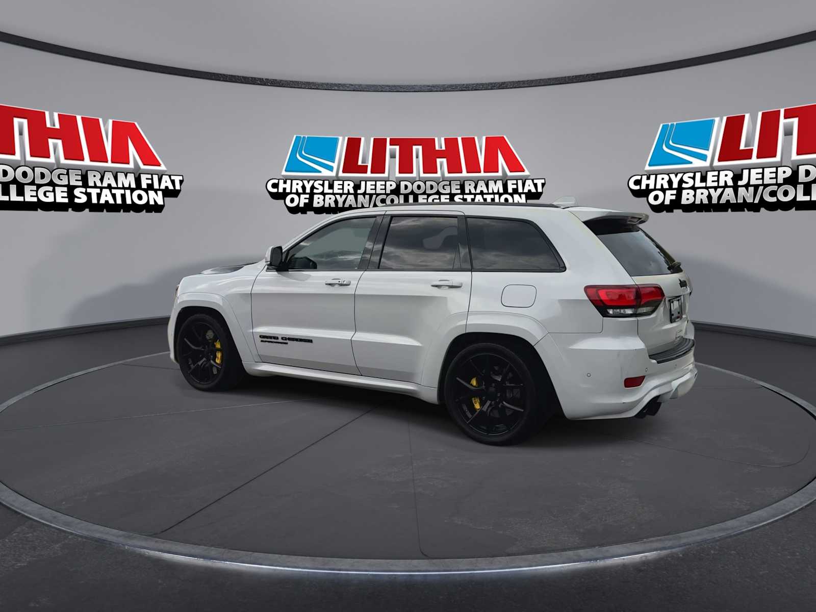 Thumbnail: 2018 Jeep Grand Cherokee - 6