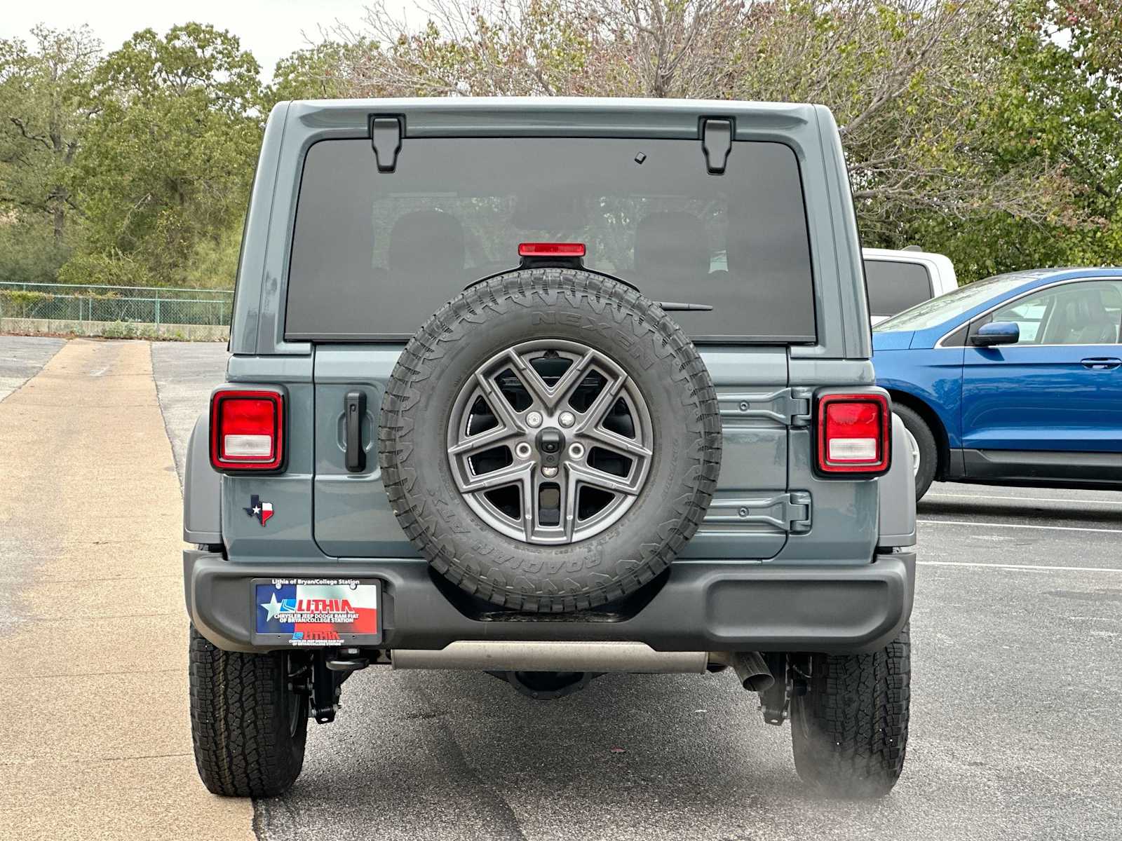 Thumbnail: 2026 Jeep Wrangler - 14