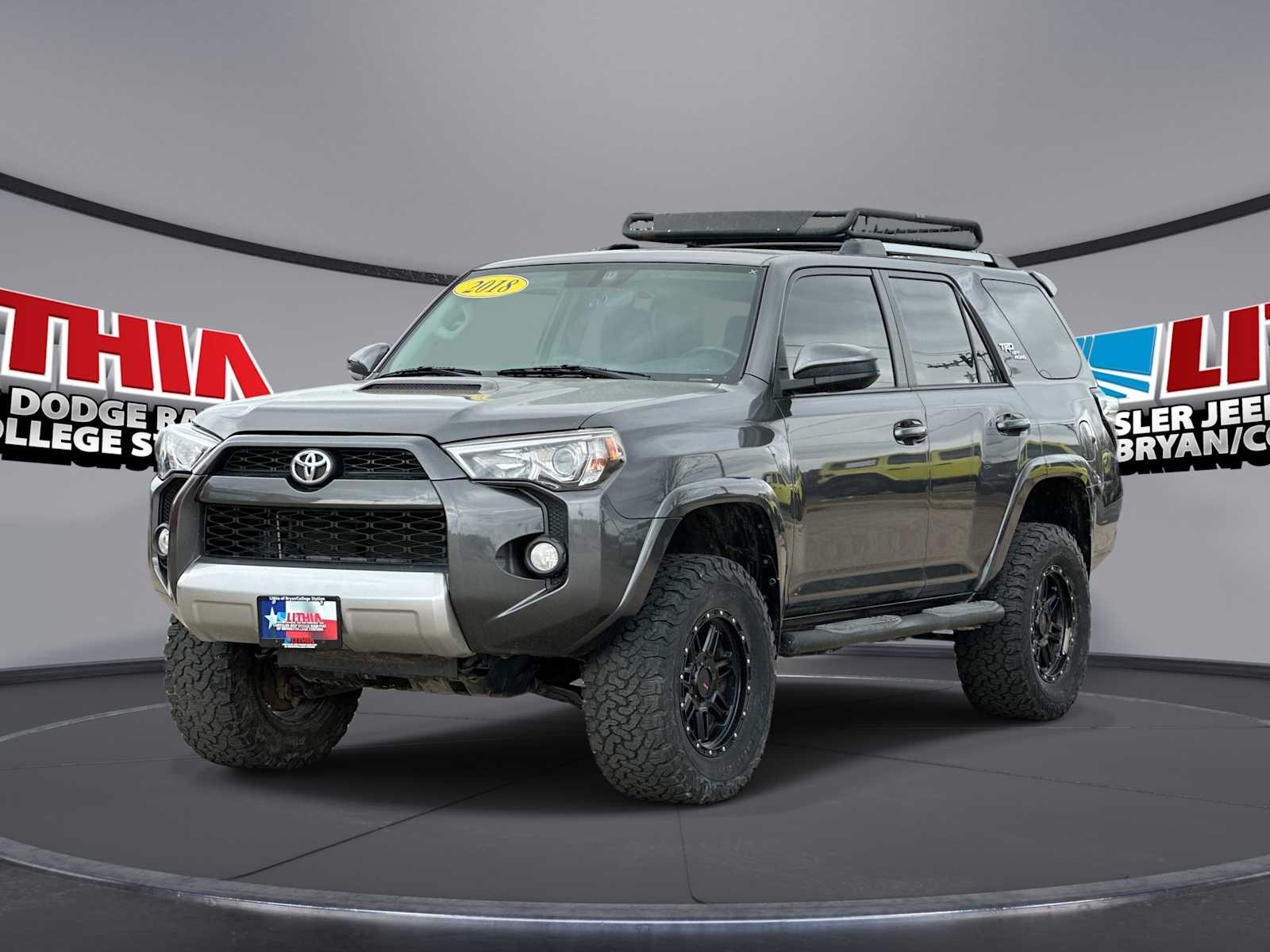 2018 Toyota 4Runner Off-Road's photo