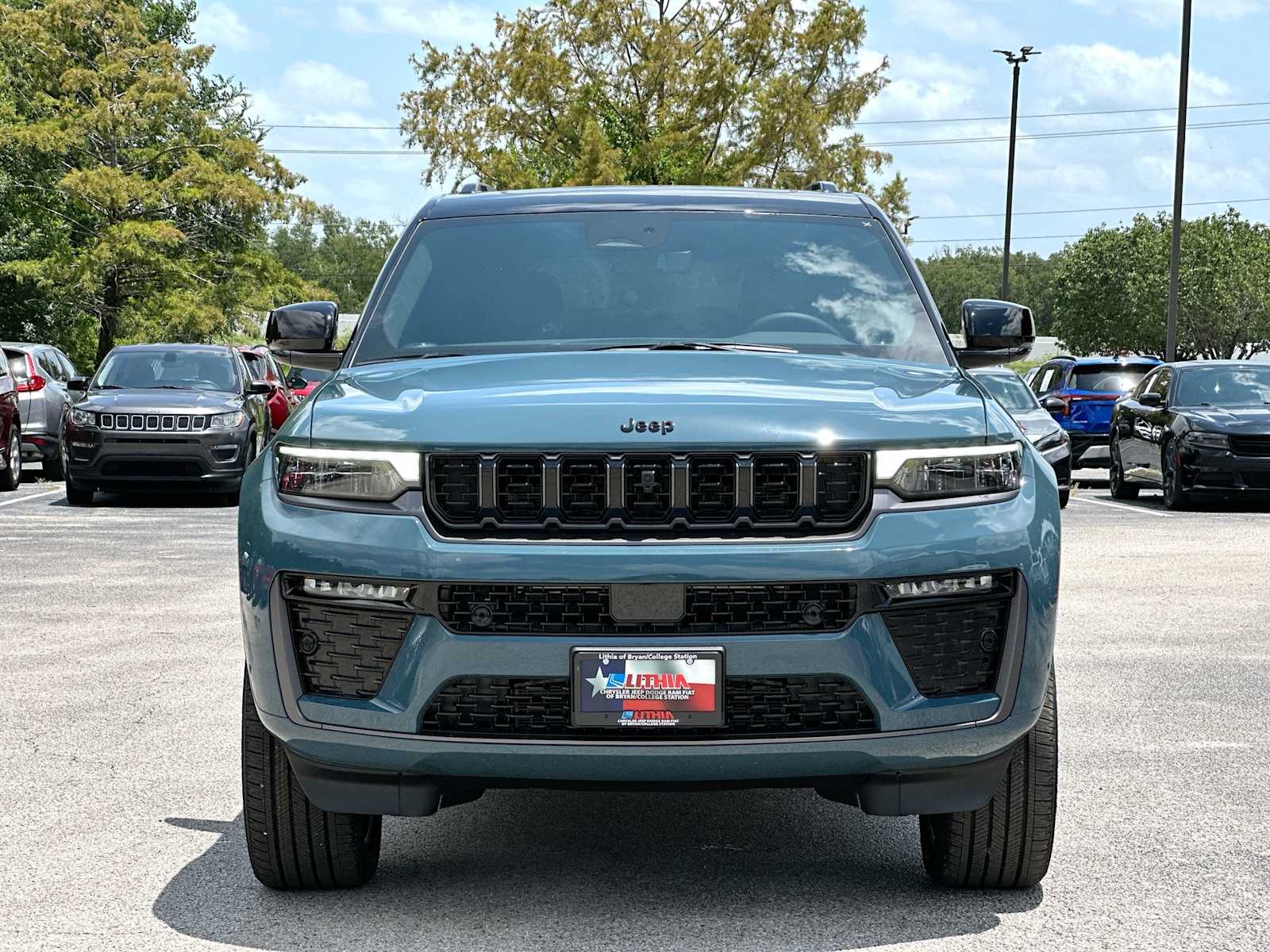 Thumbnail: 2026 Jeep Grand Cherokee - 10