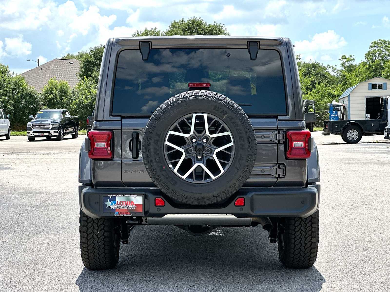 Thumbnail: 2026 Jeep Wrangler - 14