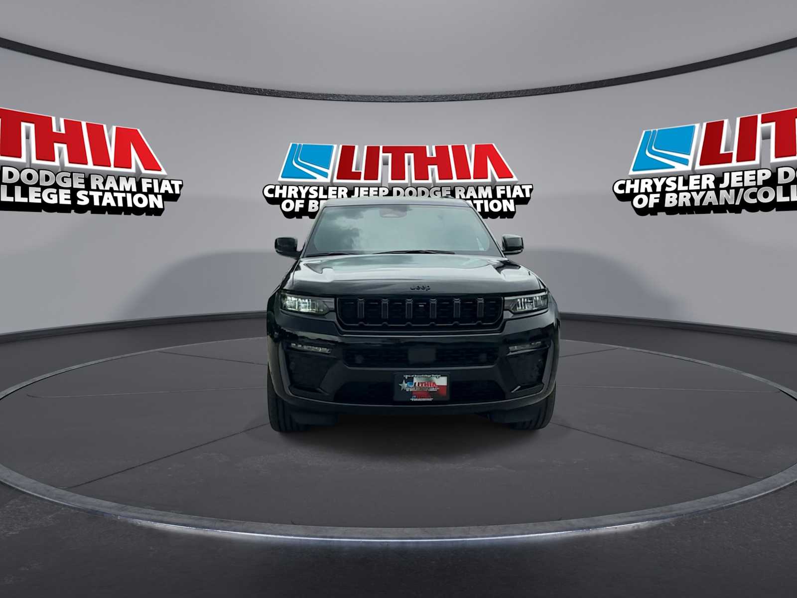 Thumbnail: 2026 Jeep Grand Cherokee - 3