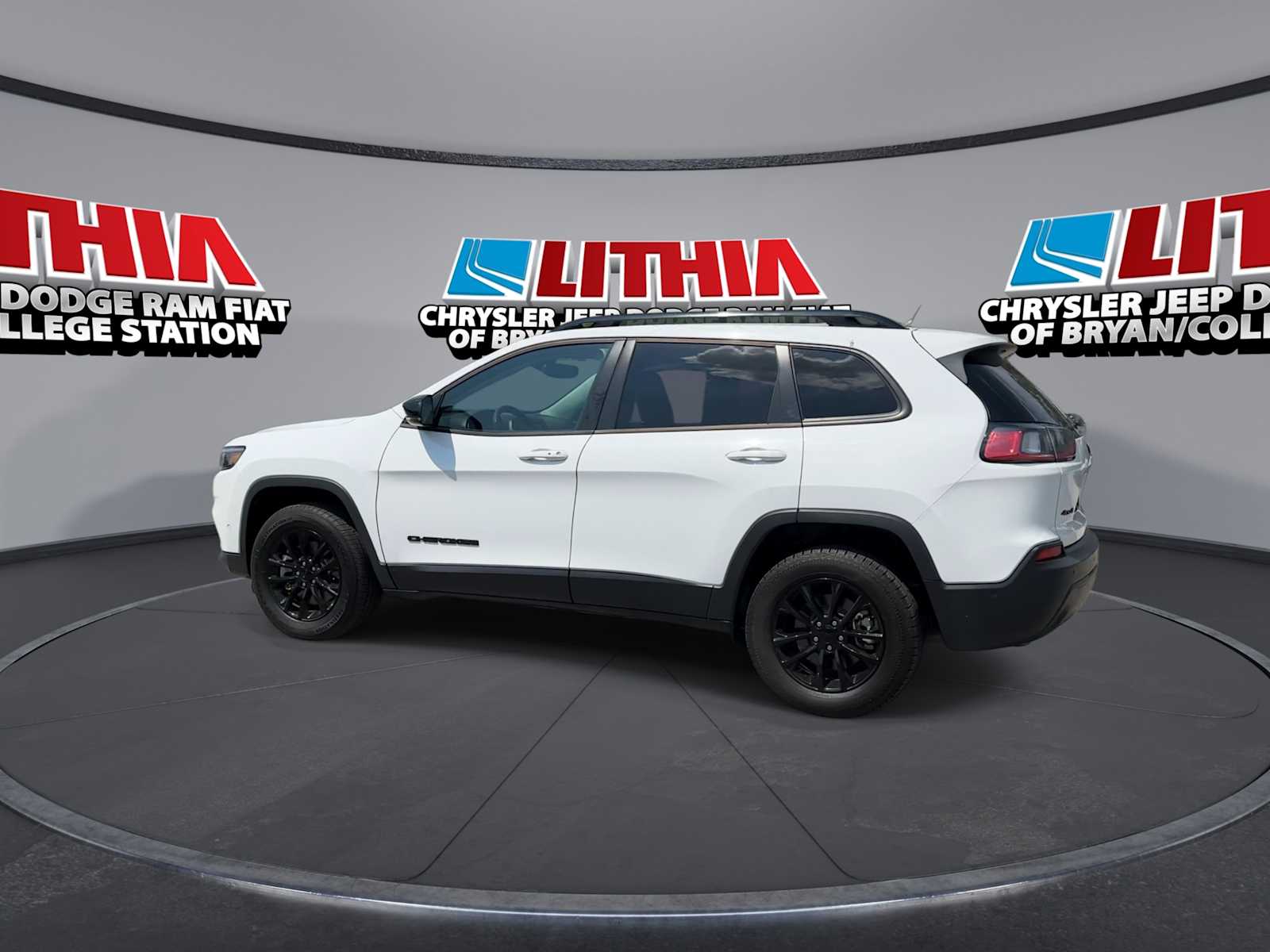 Thumbnail: 2023 Jeep Cherokee - 5