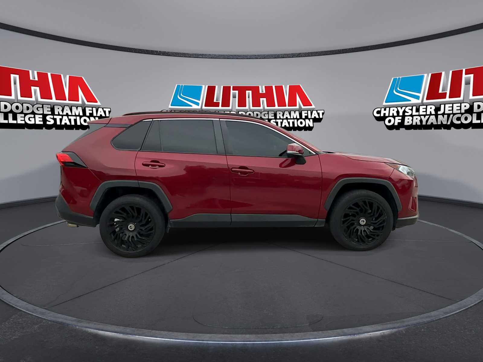 Thumbnail: 2020 Toyota RAV4 - 9