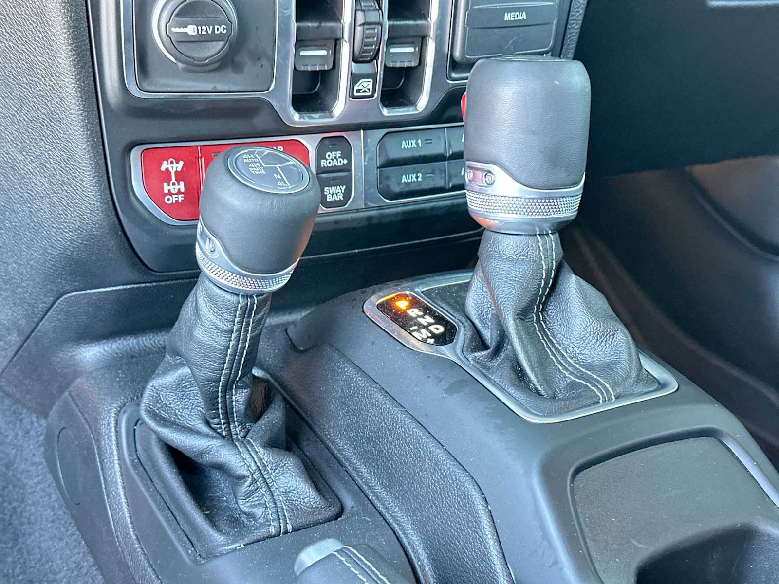 Thumbnail: 2025 Jeep Wrangler - 21