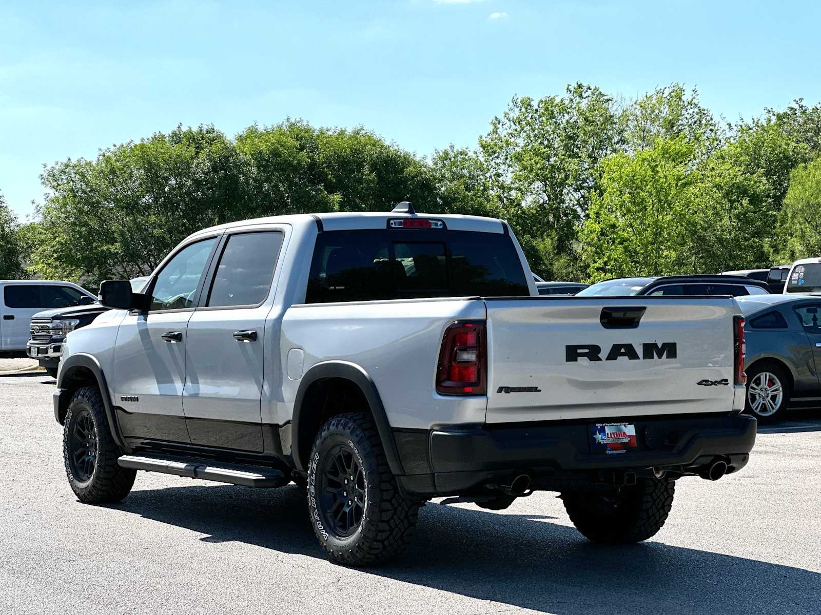Thumbnail: 2026 RAM 1500 - 13
