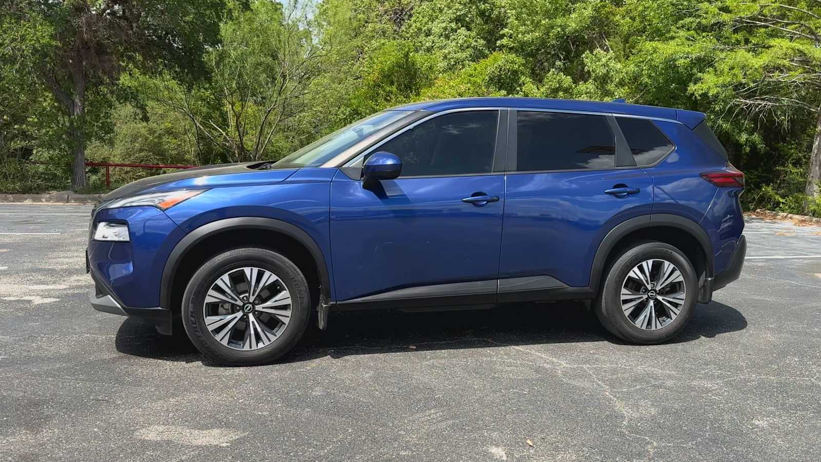 Thumbnail: 2023 Nissan Rogue - 4