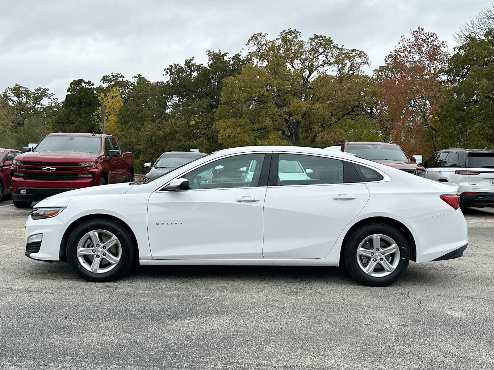 Thumbnail: 2024 Chevrolet Malibu - 12