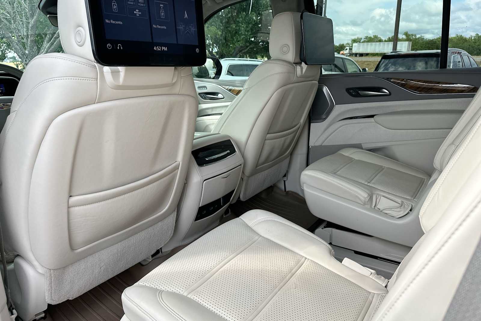 2021 Cadillac Escalade Premium Luxury Platinum 24