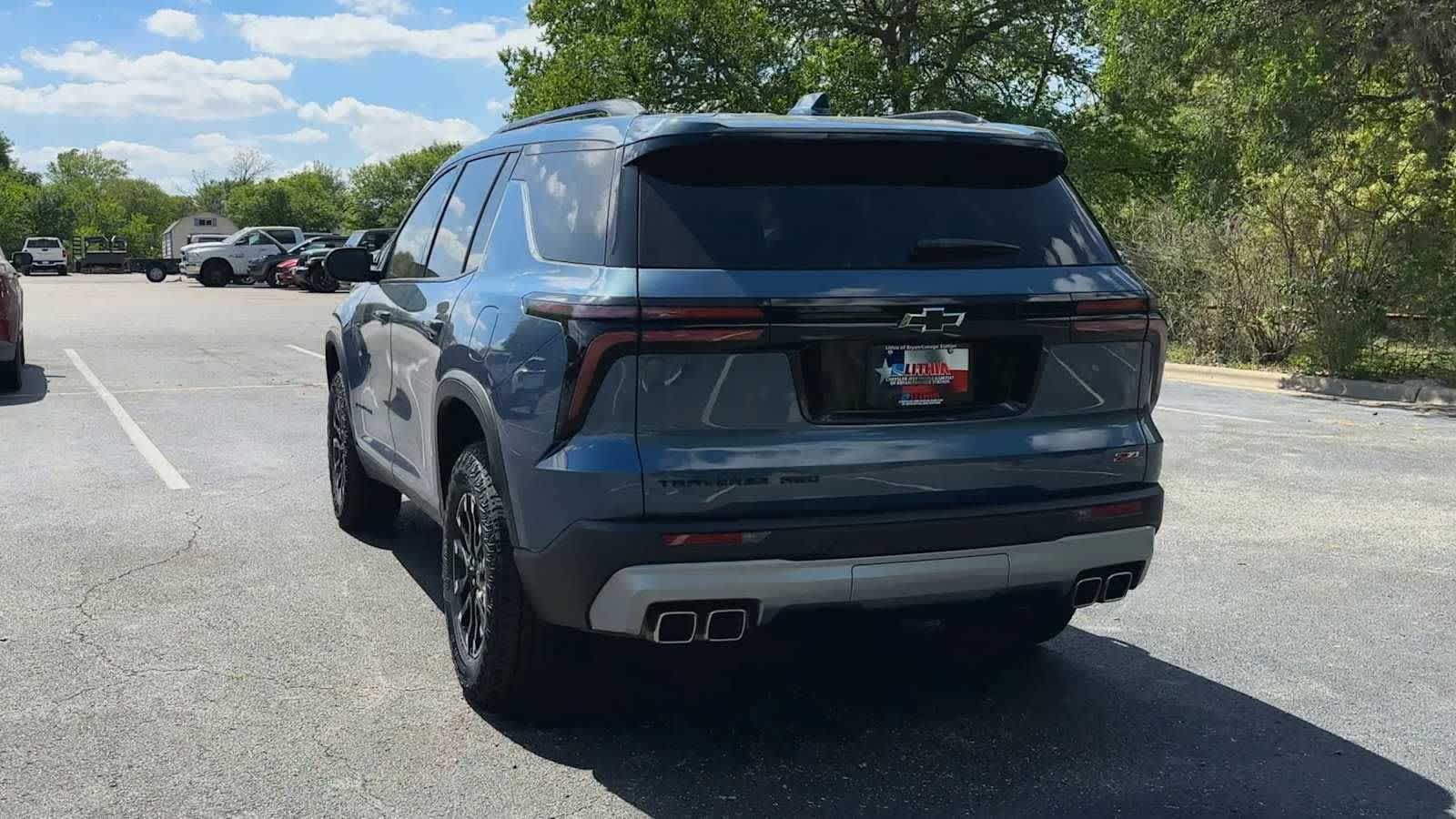 Thumbnail: 2025 Chevrolet Traverse - 6