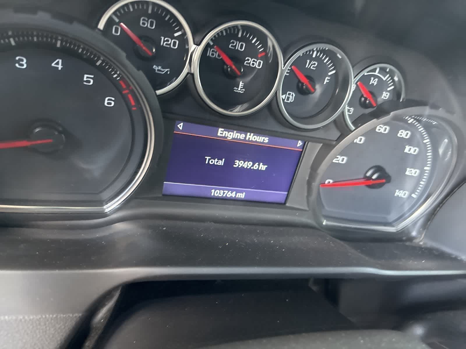 2022 Chevrolet Silverado 1500 RST photo 4