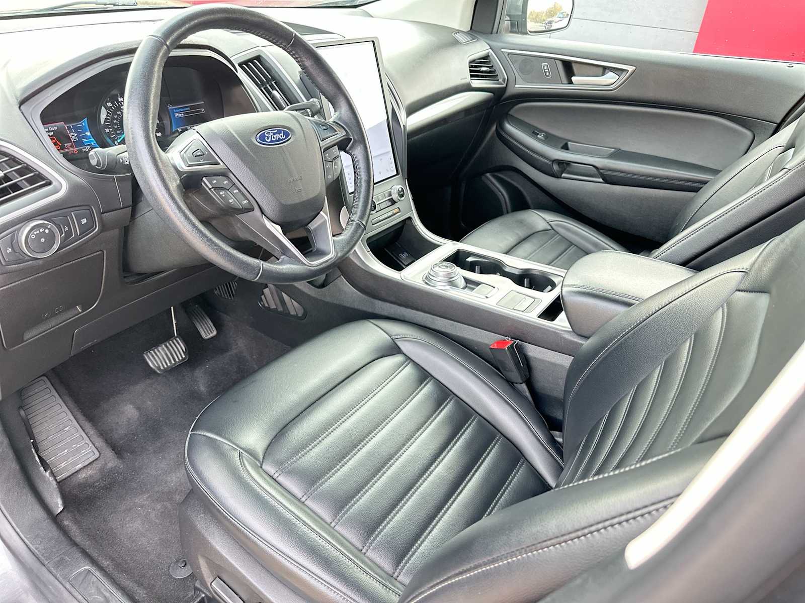 Thumbnail: 2023 Ford Edge - 18