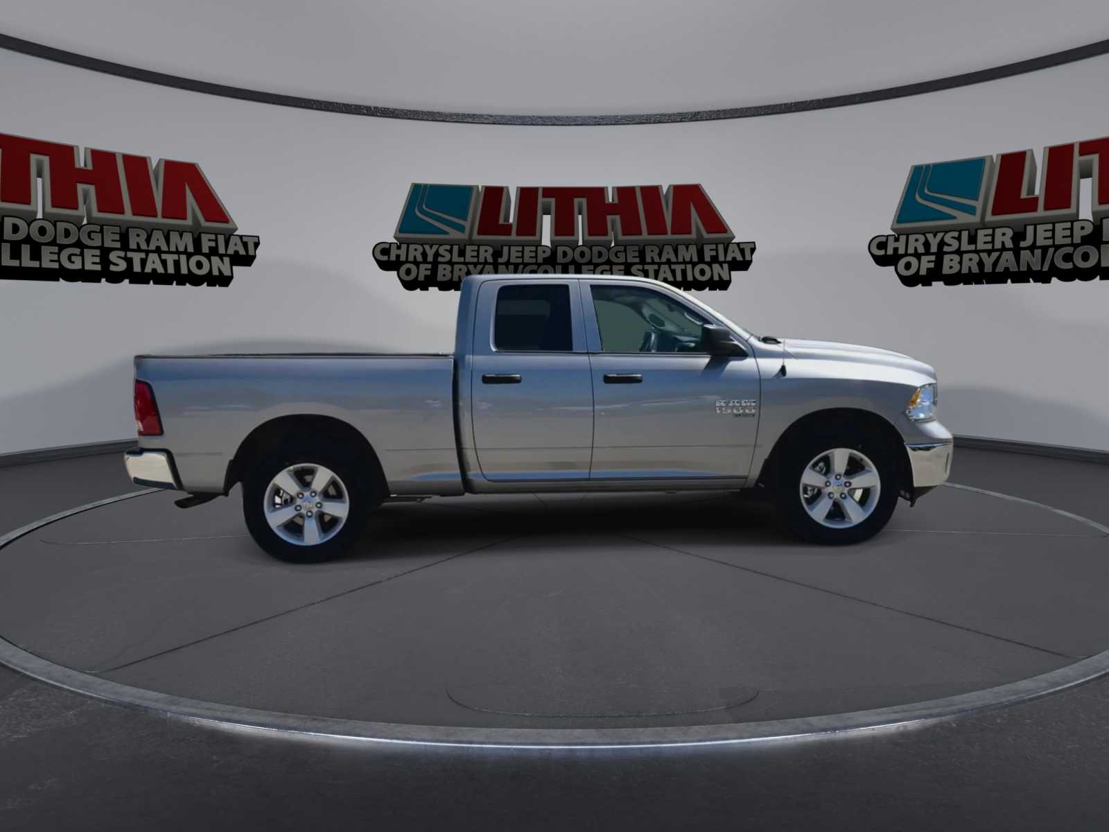 Thumbnail: 2024 RAM 1500 Classic - 9