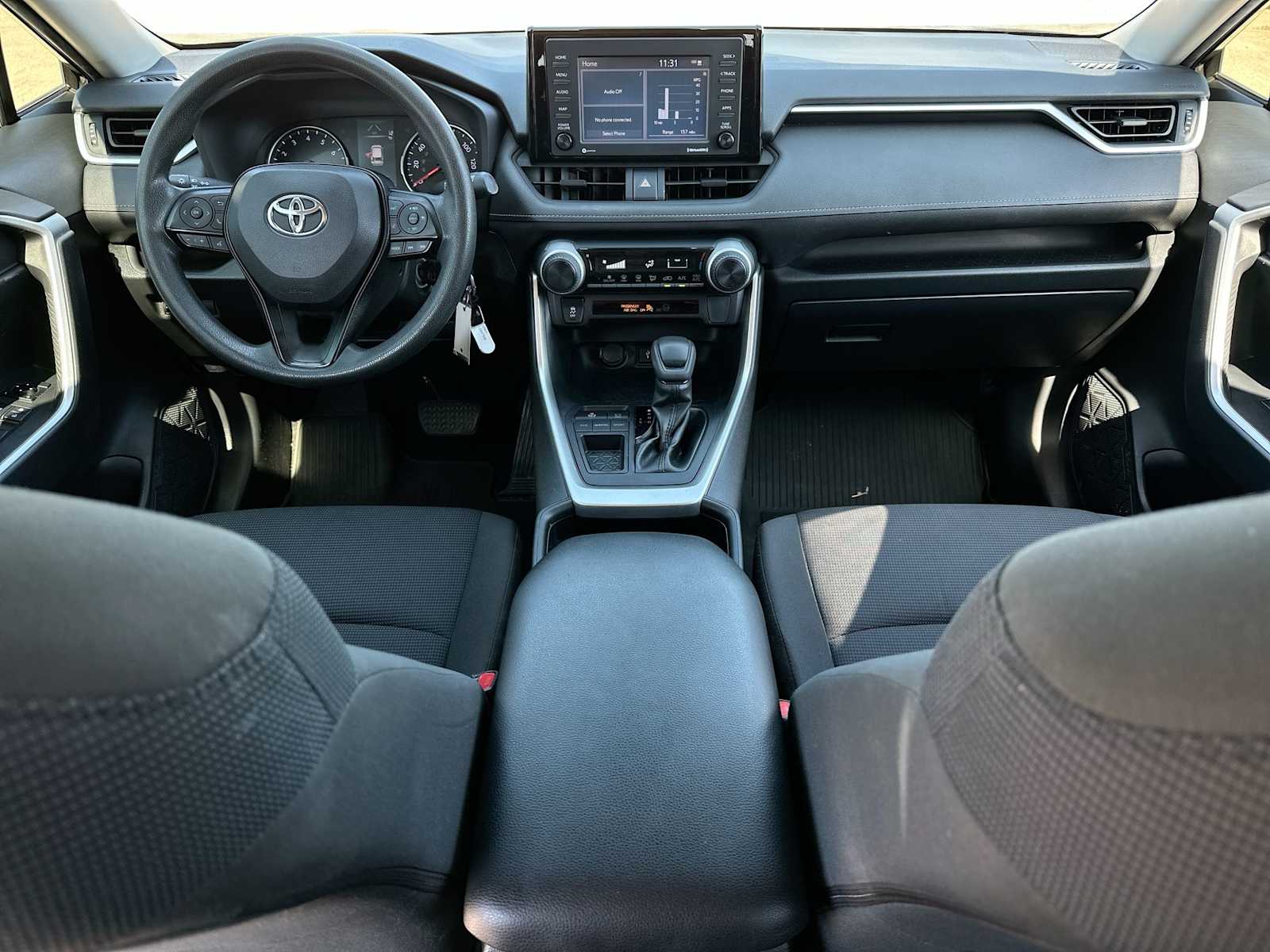 Thumbnail: 2020 Toyota RAV4 - 25