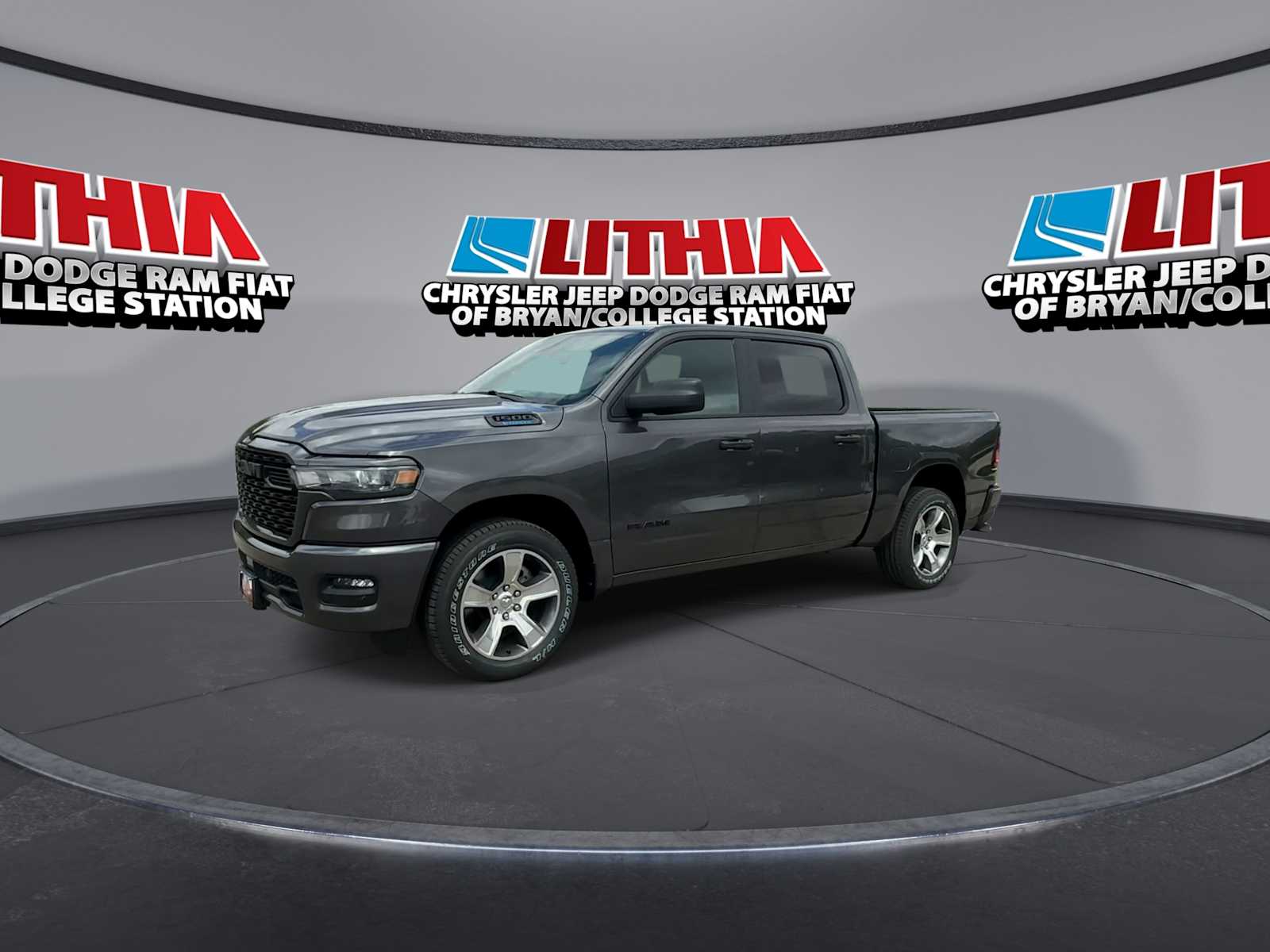 Thumbnail: 2026 RAM 1500 - 4