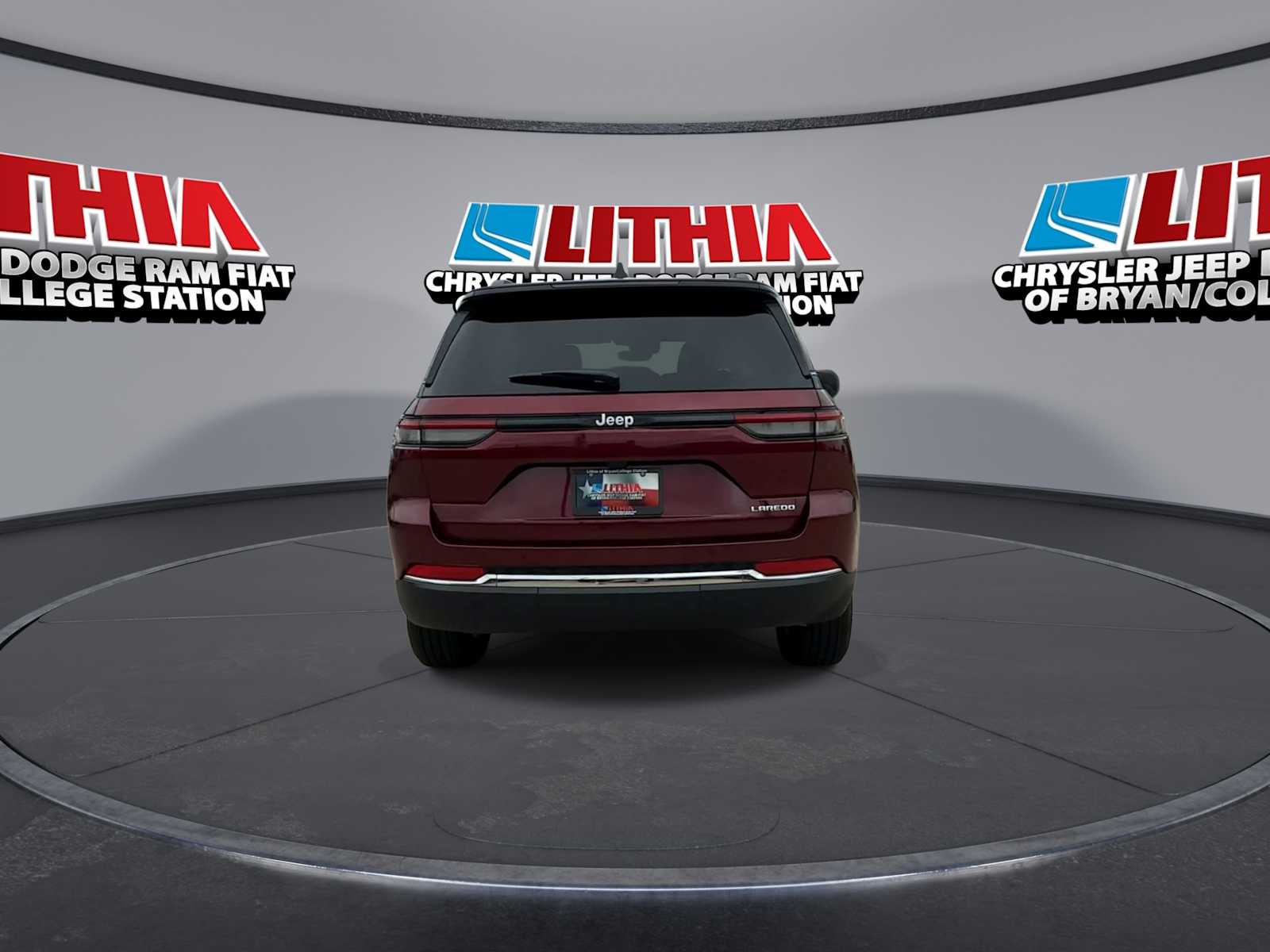 Thumbnail: 2026 Jeep Grand Cherokee - 7