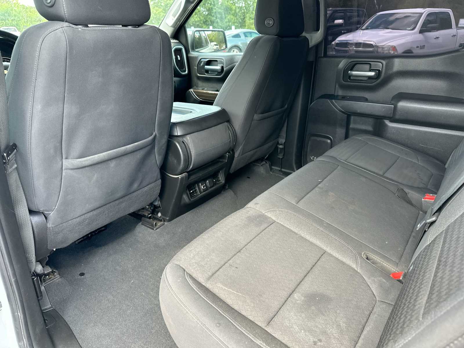 Thumbnail: 2021 Chevrolet Silverado 1500 - 24