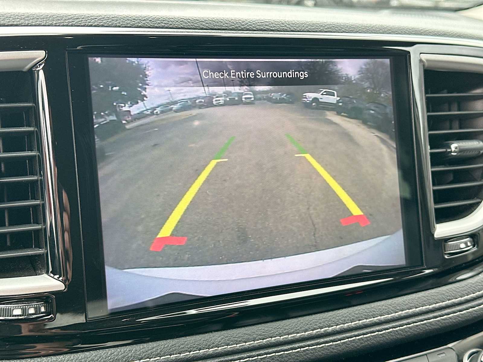 Thumbnail: 2022 Chrysler Pacifica - 20