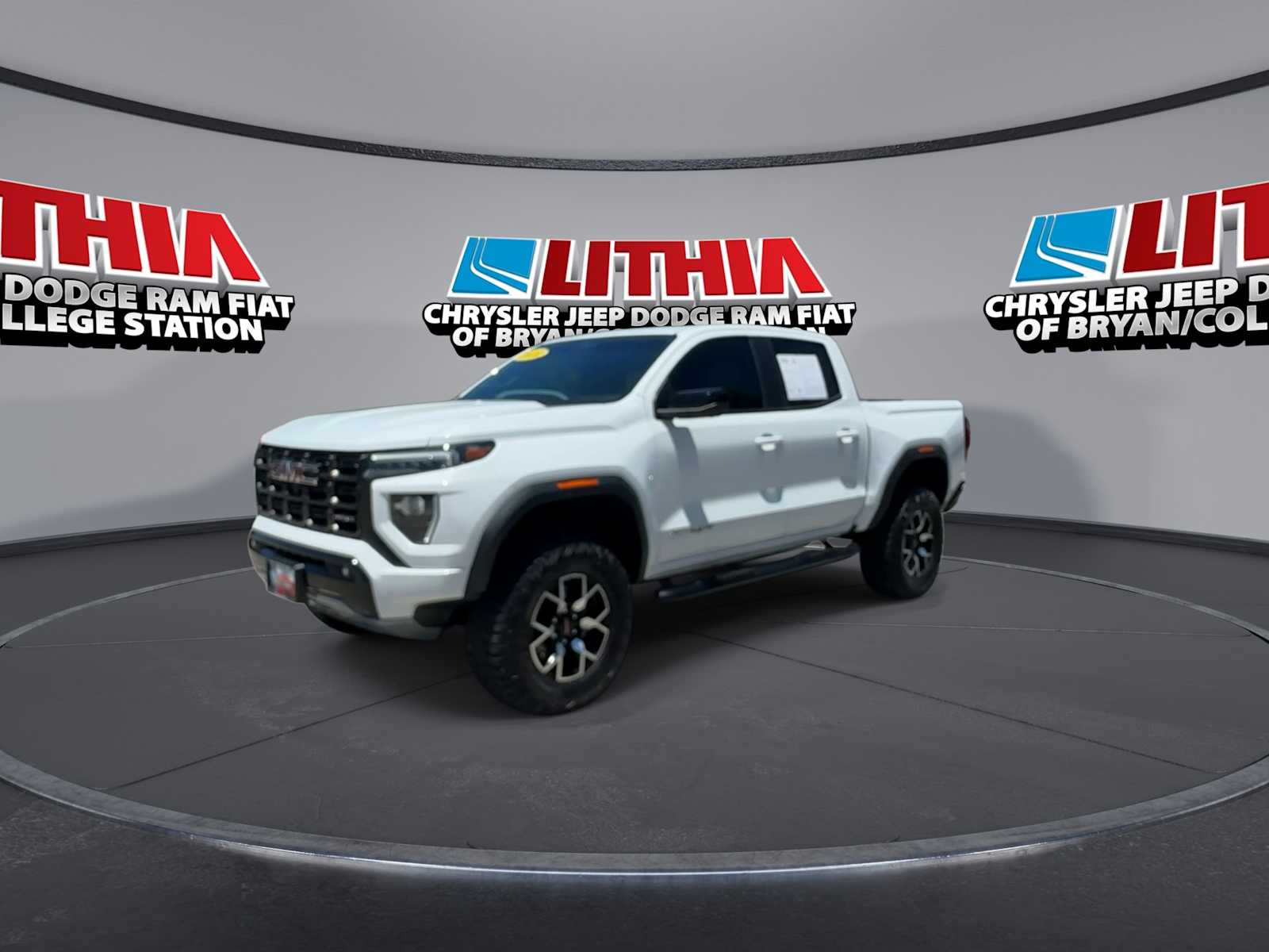 Thumbnail: 2024 GMC Canyon - 3