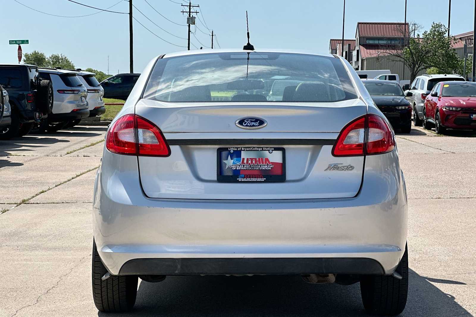 2012 Ford Fiesta S 14