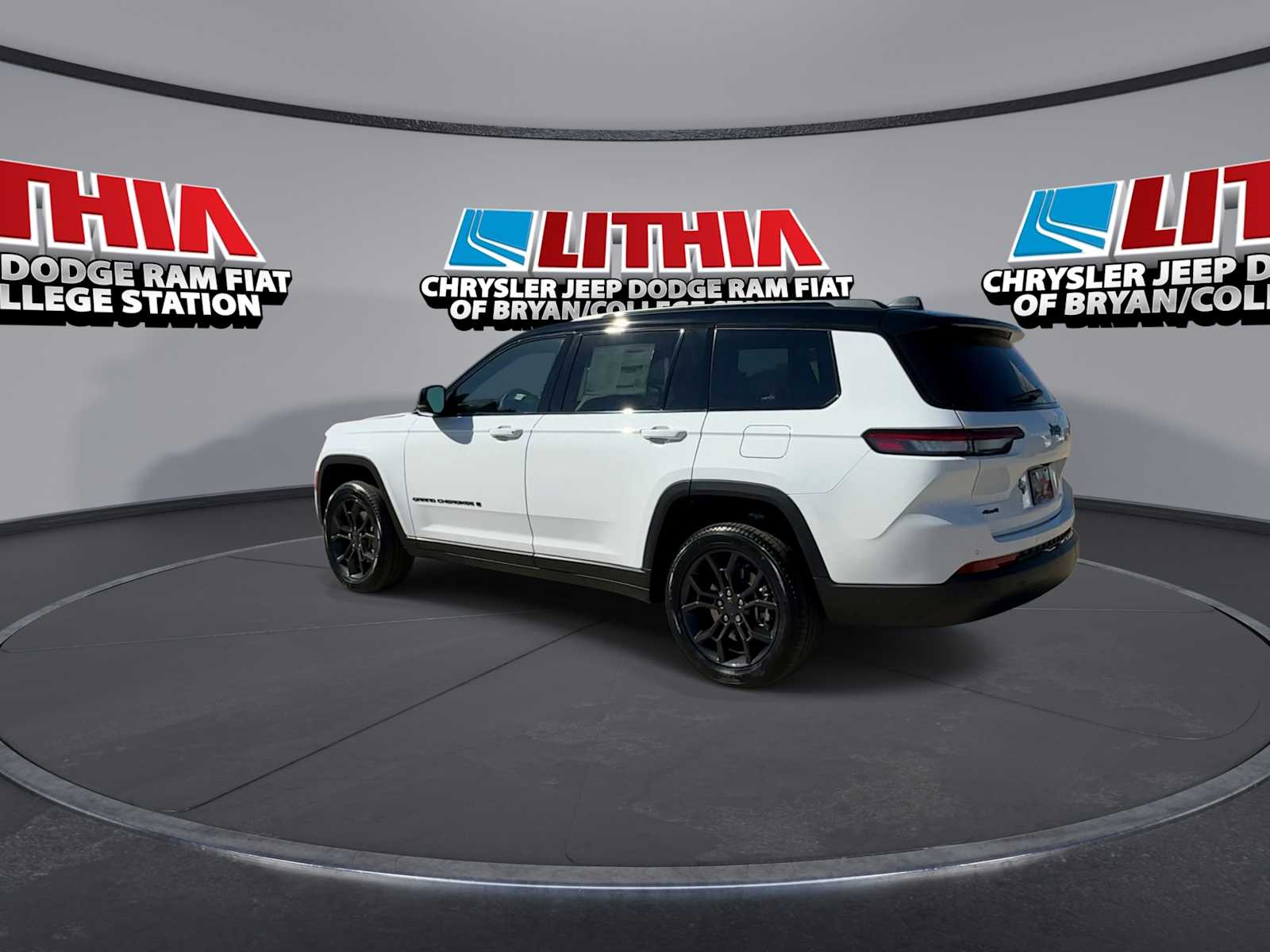 Thumbnail: 2025 Jeep Grand Cherokee - 6