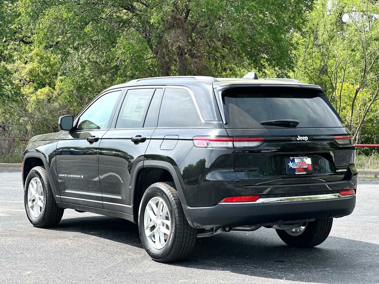 Thumbnail: 2026 Jeep Grand Cherokee - 13