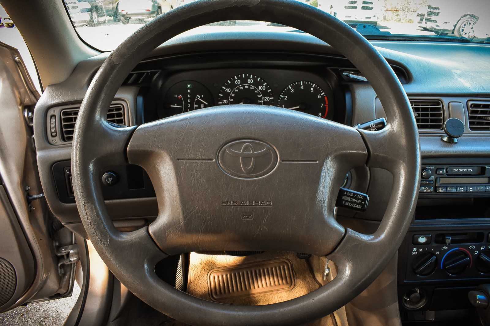 1998 Toyota Camry LE 27
