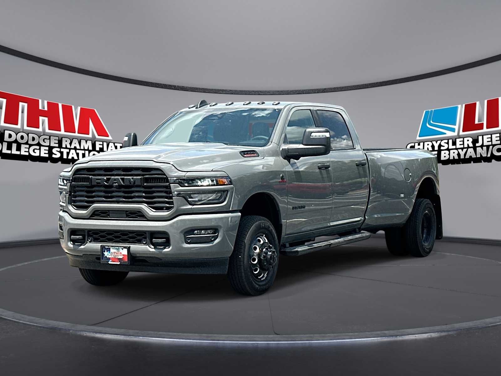 New 2026 Ram 3500 LONE STAR CREW CAB 4X4 8' BOX