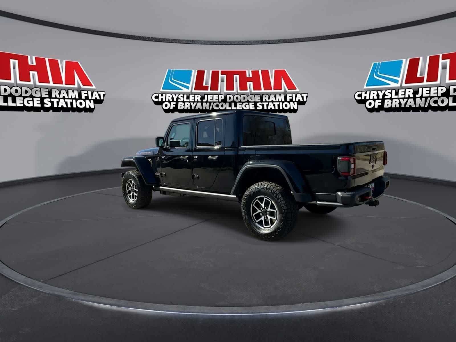 Thumbnail: 2026 Jeep Gladiator - 6