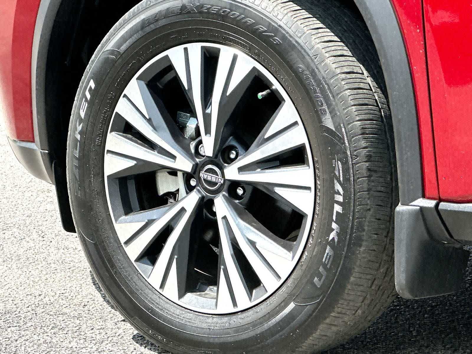 Thumbnail: 2023 Nissan Rogue - 11