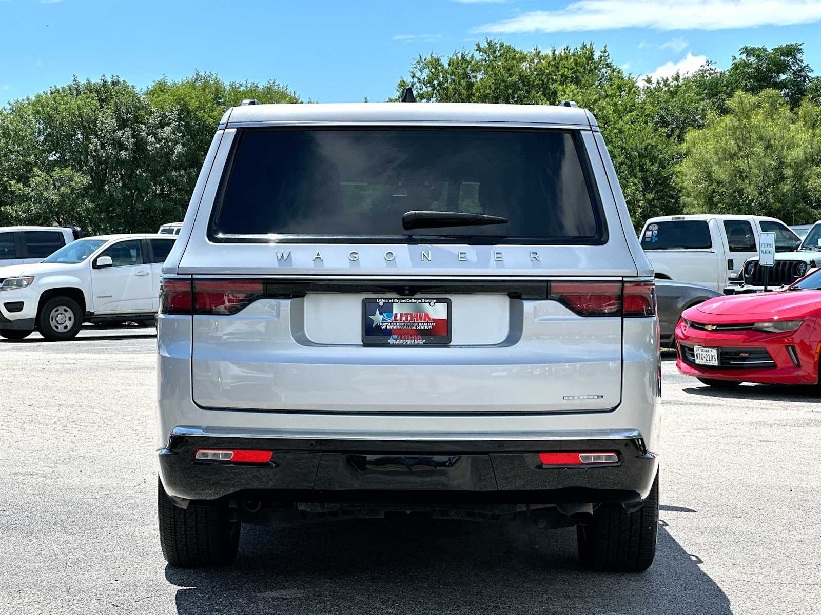 Thumbnail: 2024 Jeep Wagoneer - 14