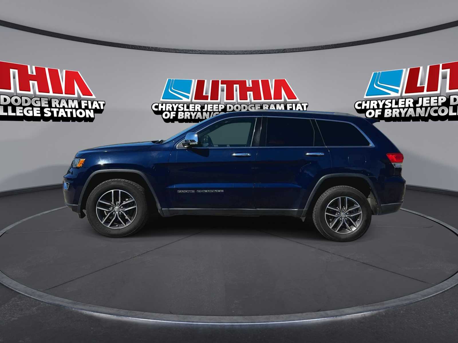 Thumbnail: 2018 Jeep Grand Cherokee - 5