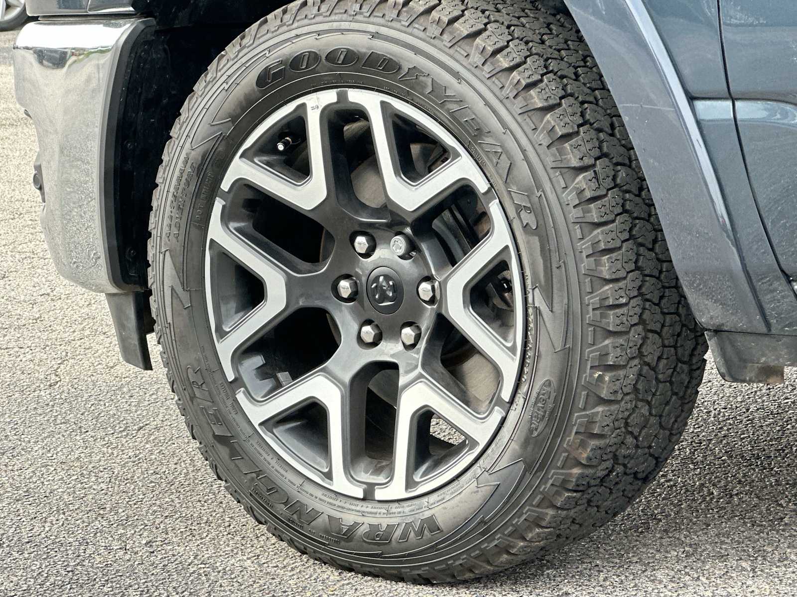 Thumbnail: 2025 RAM 1500 - 11