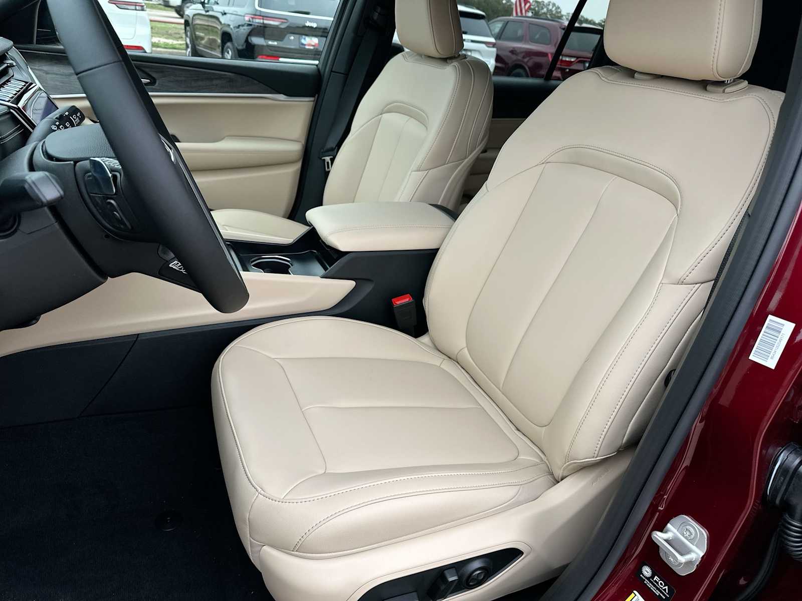 Thumbnail: 2025 Jeep Grand Cherokee - 17