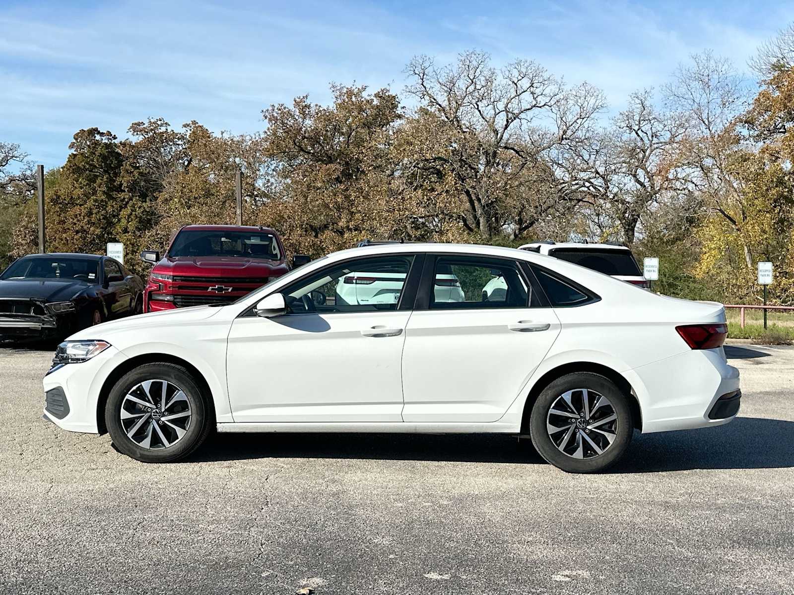 Thumbnail: 2024 Volkswagen Jetta - 12