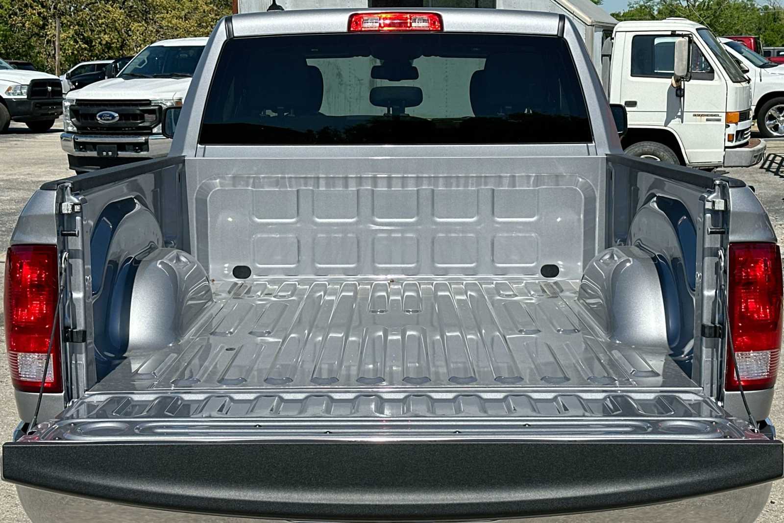 Thumbnail: 2024 RAM 1500 Classic - 28