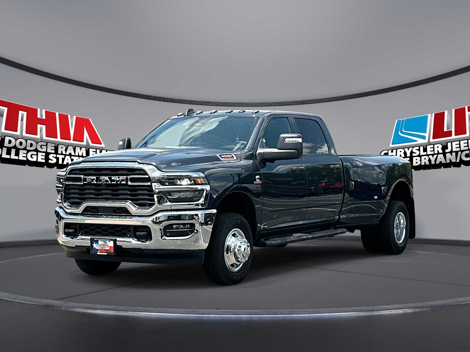 New 2026 Ram 3500 TRADESMAN CREW CAB 4X4 8' BOX