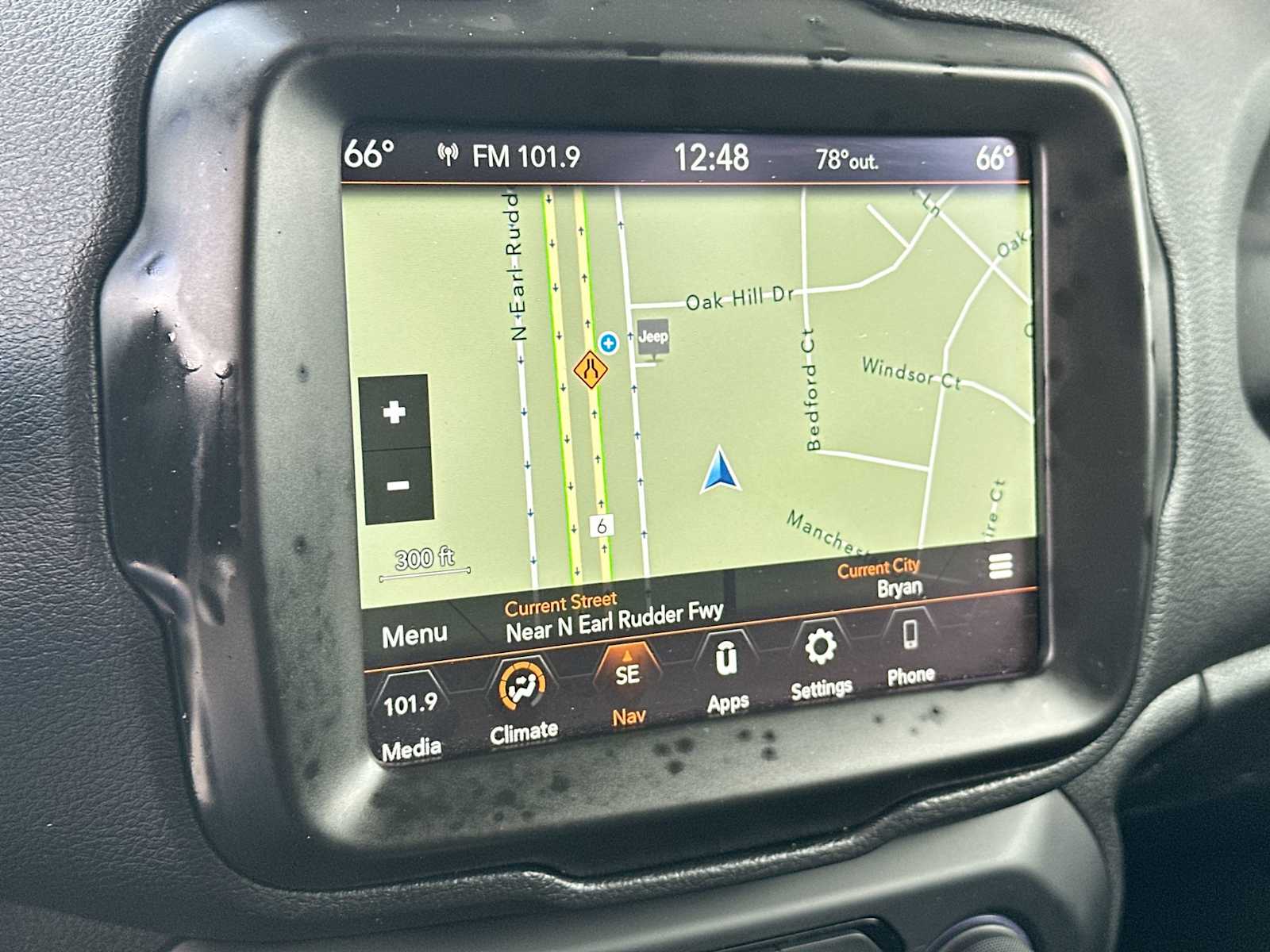 Thumbnail: 2023 Jeep Renegade - 20