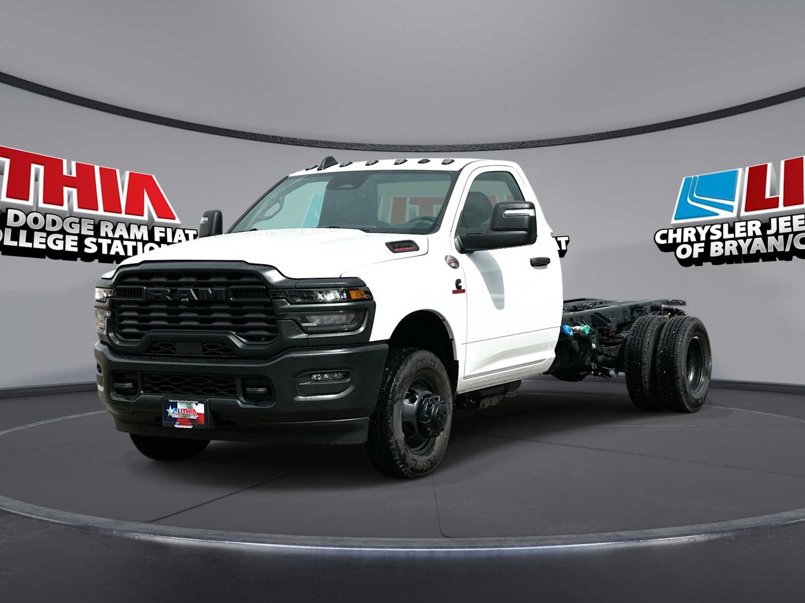 New 2026 Ram 3500 TRADESMAN CHASSIS REGULAR CAB 4X4 84' CA