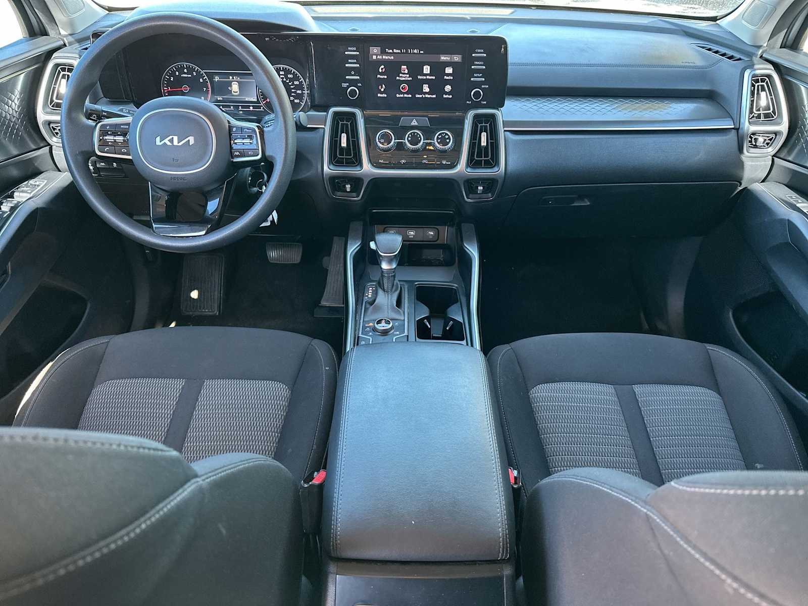 Thumbnail: 2023 Kia Sorento - 25